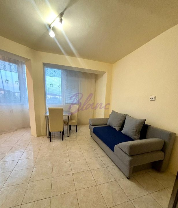 Apartament  cu  2 camere de vanzare , zona Nufarul