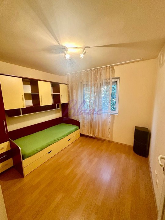 Apartament  cu  2 camere de vanzare , zona Nufarul