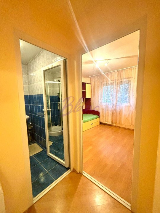 Apartament  cu  2 camere de vanzare , zona Nufarul