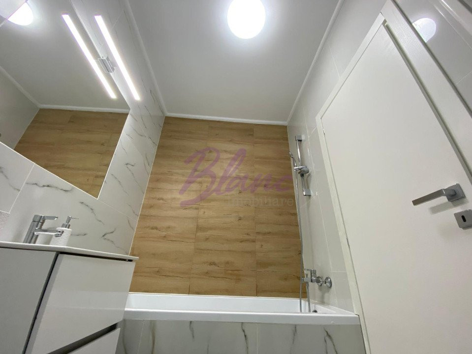 Apartament 2 camere, etaj 5/8, zona Nufarul