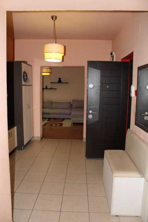 Apartament cu 3 camere  