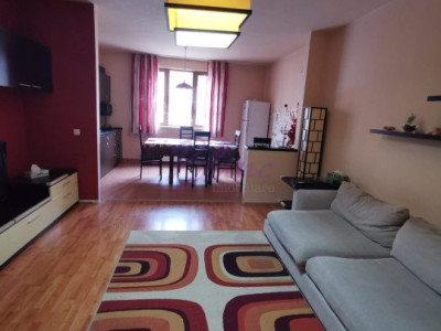 Apartament cu 3 camere  