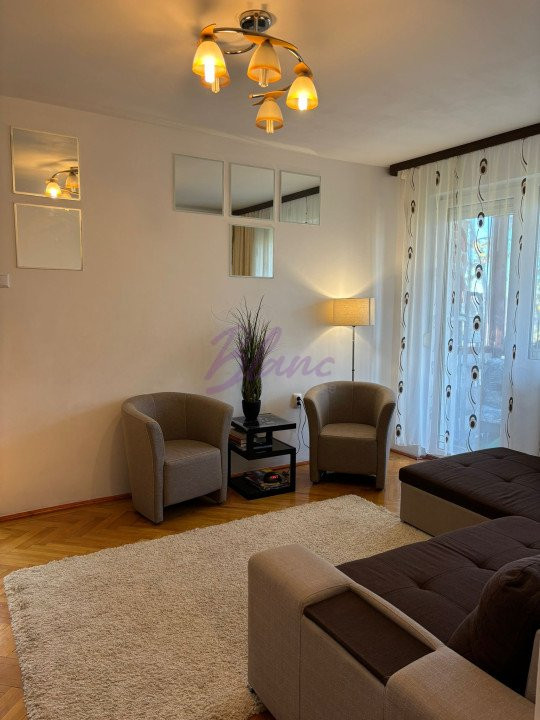 Apartament cu 3 camere 