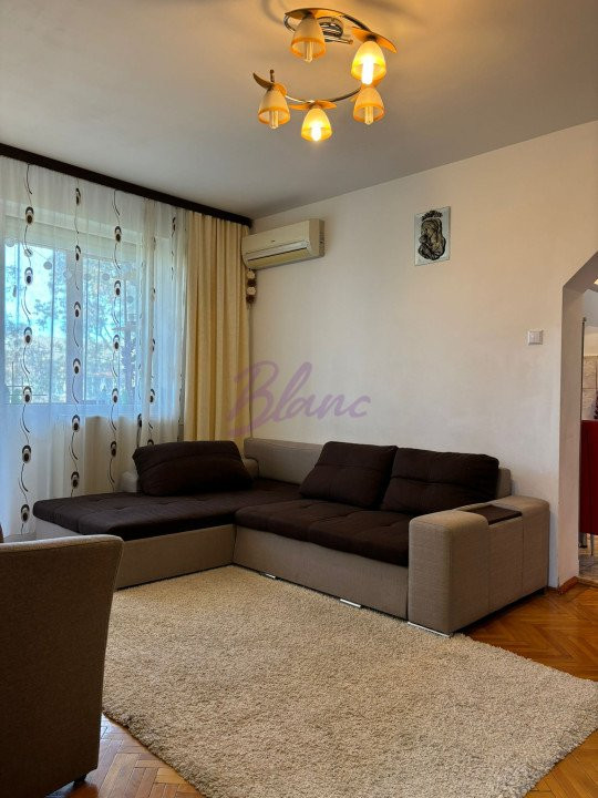 Apartament cu 3 camere 