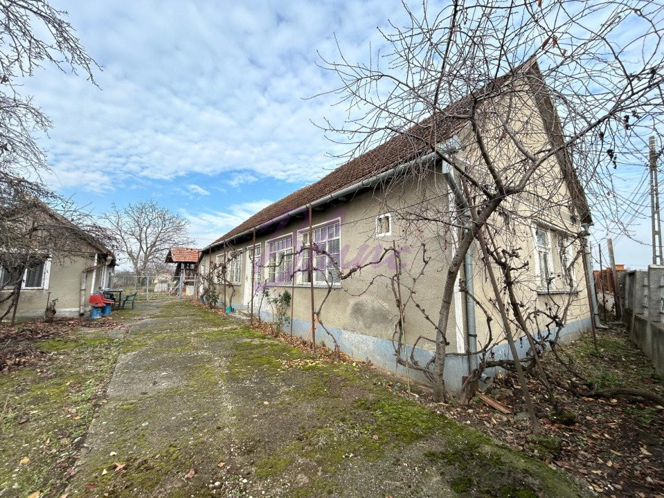 Casa de Vanzare , 3 camere,  GEPIU