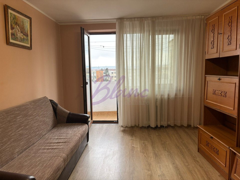 DE INCHIRIAT APARTAMENT 3 CAMERE